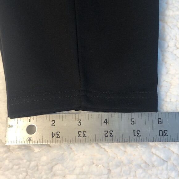 FOREVER 21 Women’s 3X Black pants with STRETCH, waist 20 1/2", Inseam 26 1/4" - Picture 11 of 12